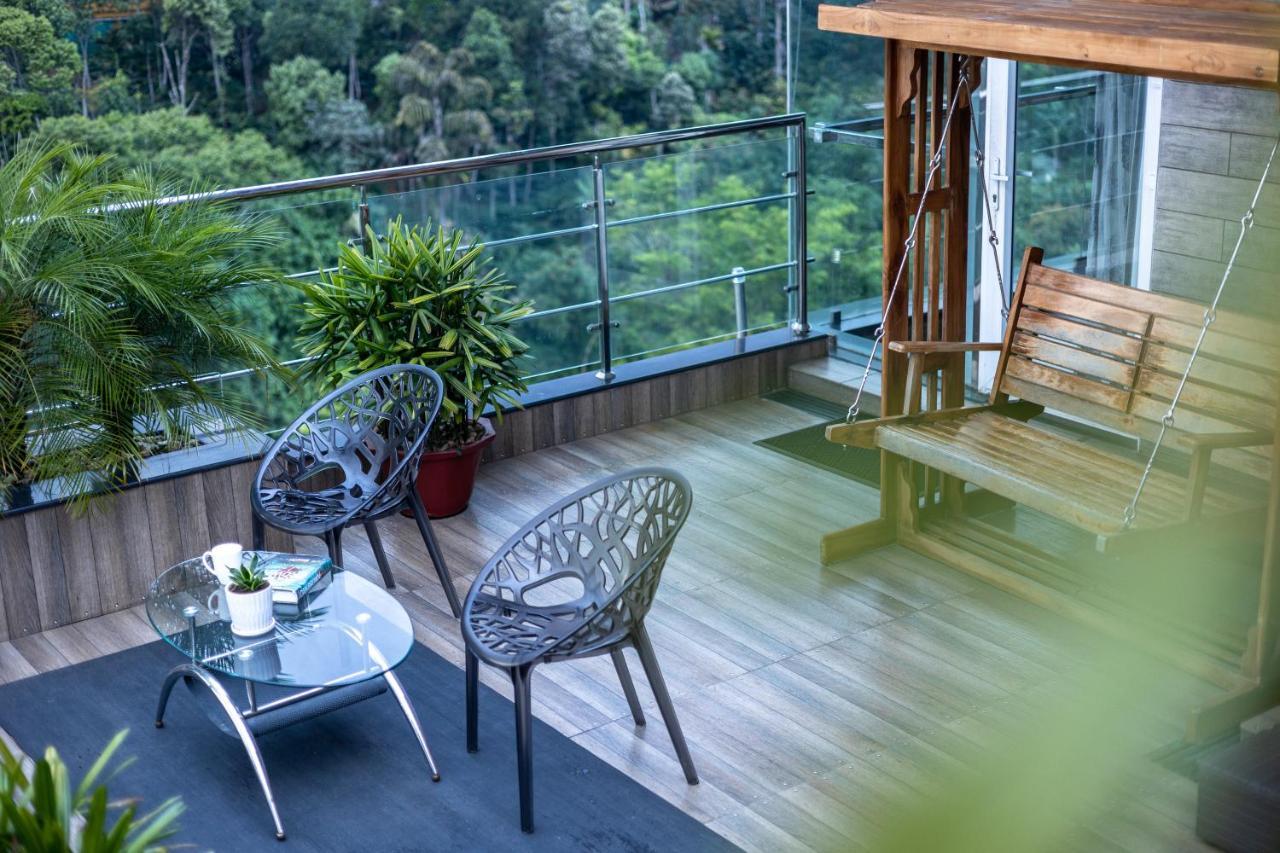 全景逍遥酒店 蒙纳 外观 照片 A balcony