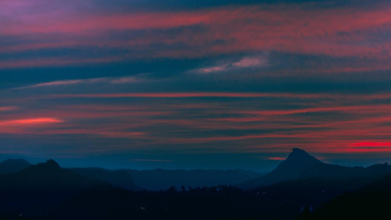 全景逍遥酒店 蒙纳 外观 照片 Sunset over the Sierra de los Caracoles