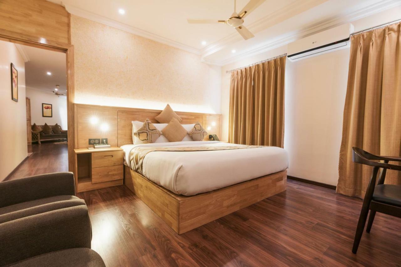 全景逍遥酒店 蒙纳 外观 照片 A room at the hotel